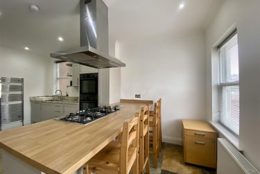 7 bed house, Rectory Road, West Bridgford, Nottingham, NG26BE - Image 2